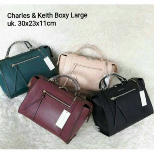 

CHARLES & KEITH BOXY LARGE ORIGINAL