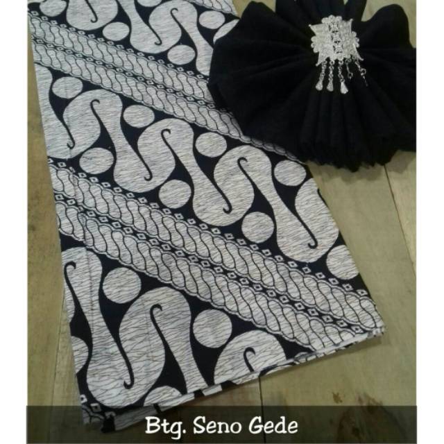 

Seri Batangan Hitam Putih