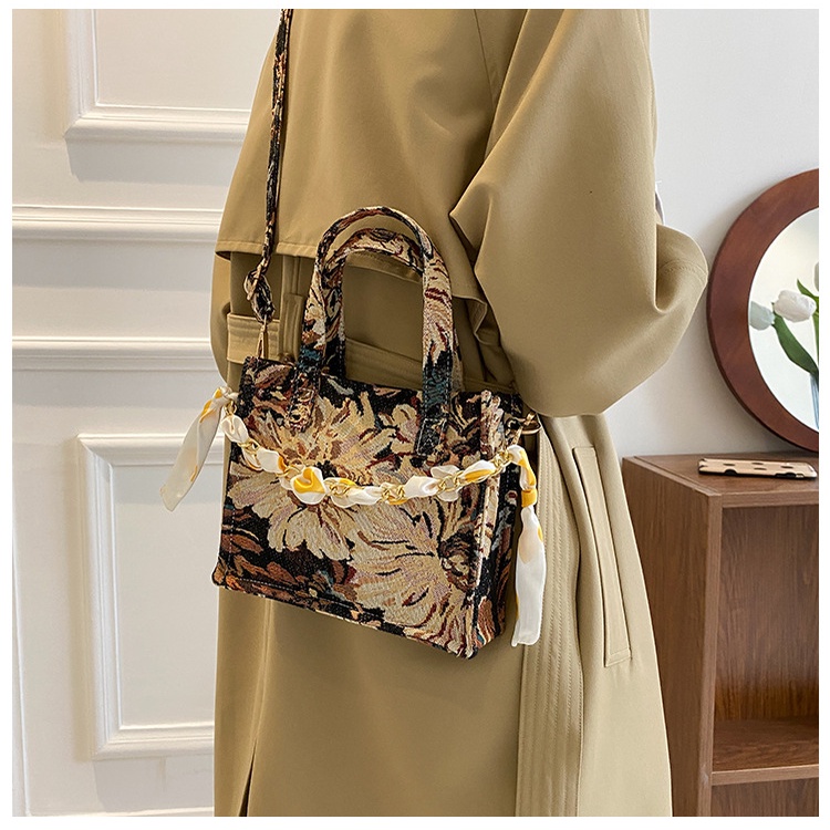 Drozenb Tas Selempang Wanita Bahan Canvas Import/Slingbag Fashion Wanita Motif Bunga/Tas Selempang Fashion Korea