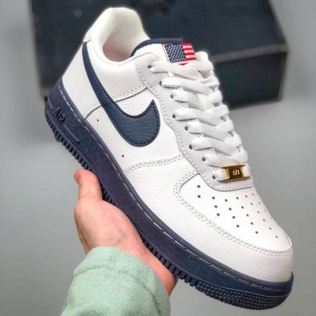 NIKE AIR FORCE 1 LOW 07 LV8 USA 