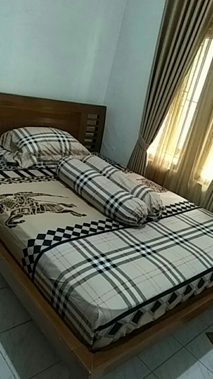 Sprei Premium Vallery Quincy Tinggi 30cm  Uk. King (180x200) & Uk. Queen (160x200) Motif Classic New