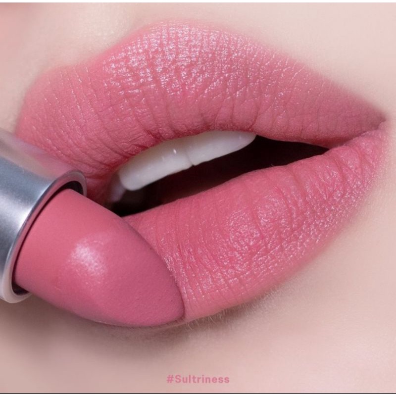 MAC POWDER KISS LIPSTICK SULTRINESS / MAC LIPSTICK