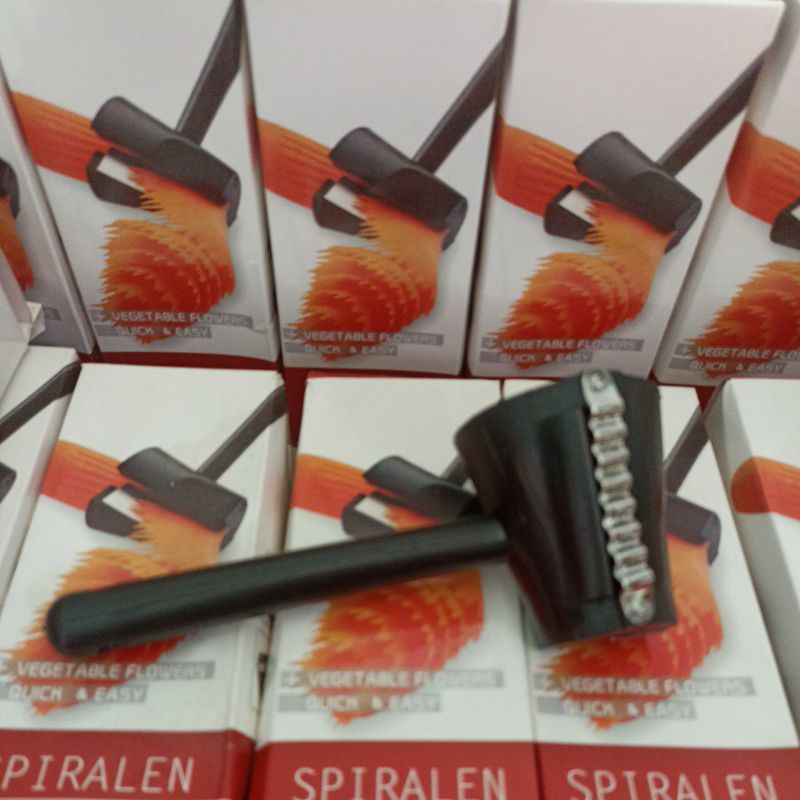 Alat Pemotong Wortel Spiral