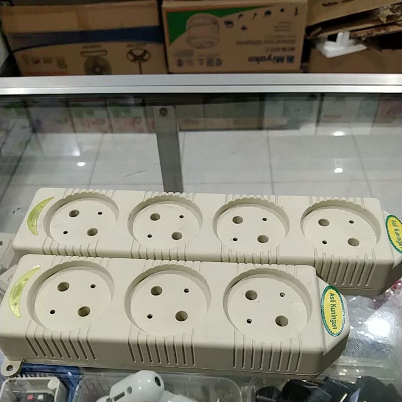 Stop Kontak Matsui Lubang 4