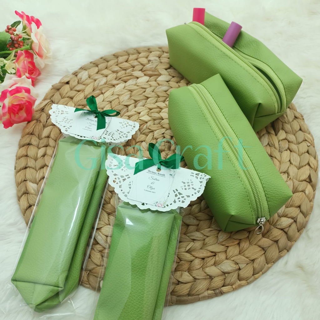 Gisacraft Souvenir dompet vinyl kulit jeruk uk +-16 x 6 x 6 cm , pouch kotak boxy , dompet bertekstu