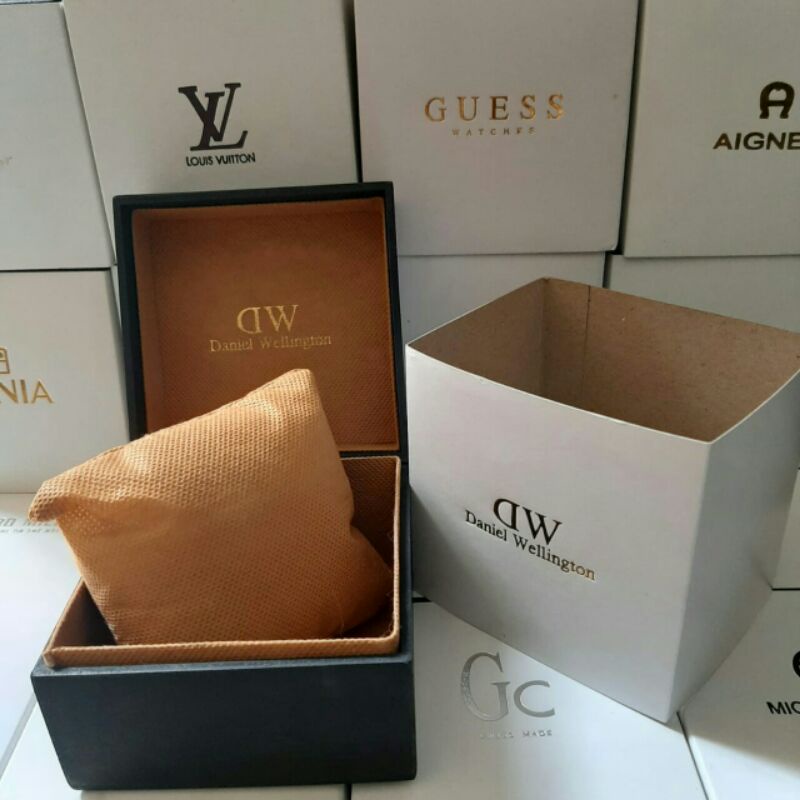 KOTAK JAM TANGAN DW BOX KAYU