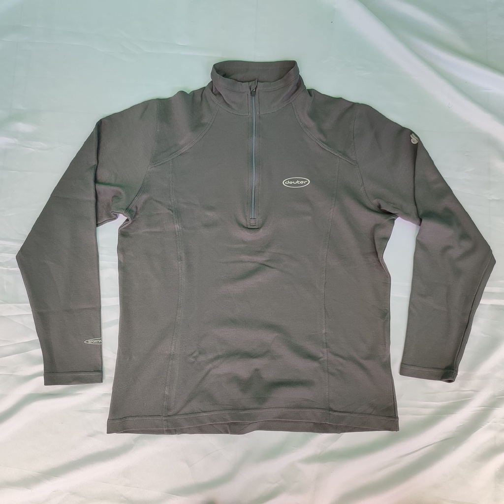 15 Baselayer Deuter Size S - Outdoor Second - Pakaian Bekas Pria Wanita