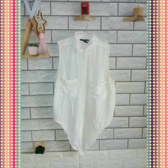 White Top By Forever 21 / Atasan Forever 21 70ribuan / Atasan Branded Murah / Atasan Preloved