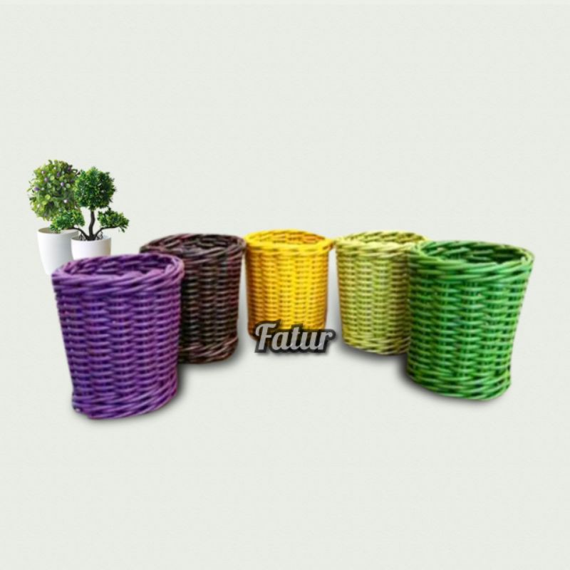 

Tenpat pensil atau Display Rotan sintesis (Bisa Request warna)