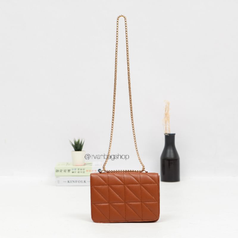 Slingbag Tas Rantai Wanita Bella Selempang IRVANBAGSHOP