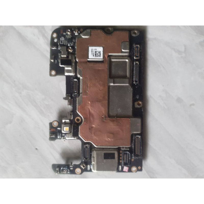 mesin oppo f7 ram 4/64 minus ic emmc
