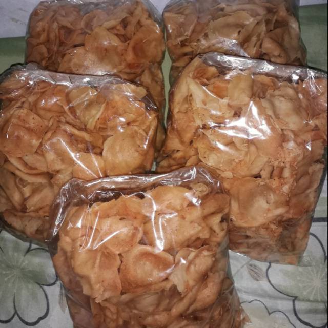 

Keripik tamalada pedas murah enak (170-an gram)