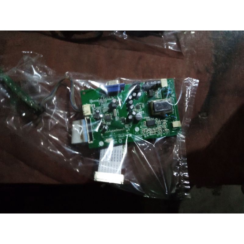 mesin monitor lg w1643s