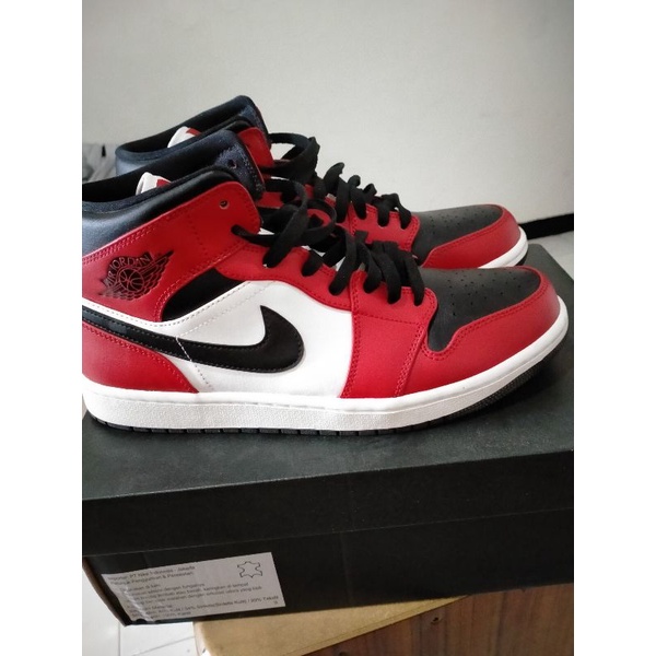 AJ 1 Mid Chicago Black Toe