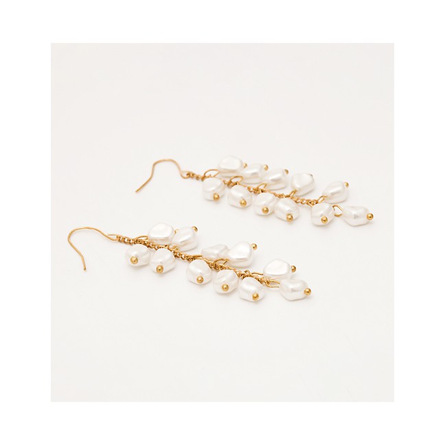 LRC Anting Gantung Fashion Gold Geometric Tassel Shaped Pearl Earrings F72576