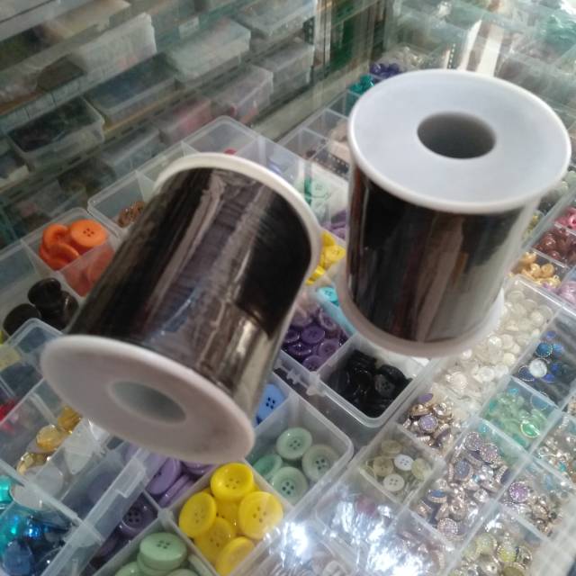 

Tali satin 1mm per rol