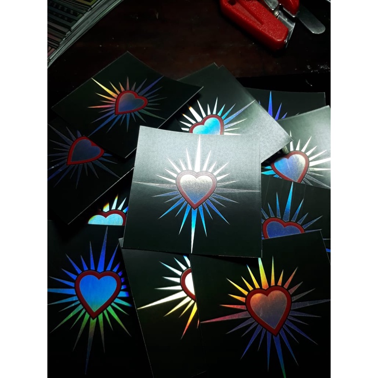 

stiker psht printing hologram stiker logo hati bersinar hologram