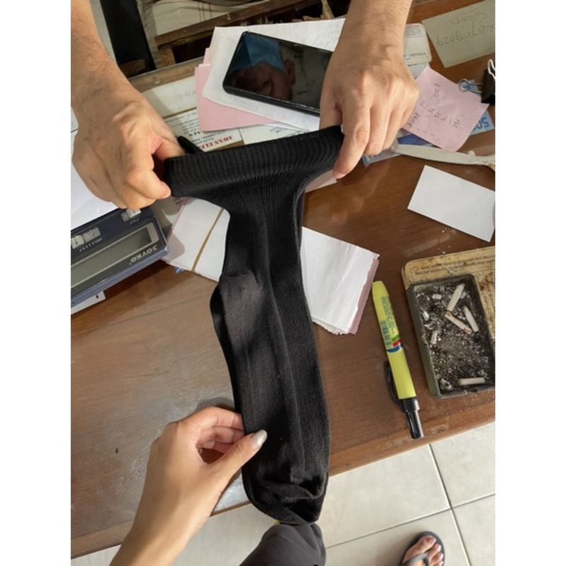 KAOS KAKI SD SMP SMA KANTOR / KAOS KAKI HITAM POLOS