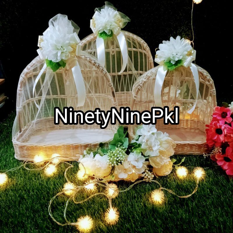 

KERANJANG BABY KOTAK TILE ISI 3 / HANTARAN PERNIKAHAN