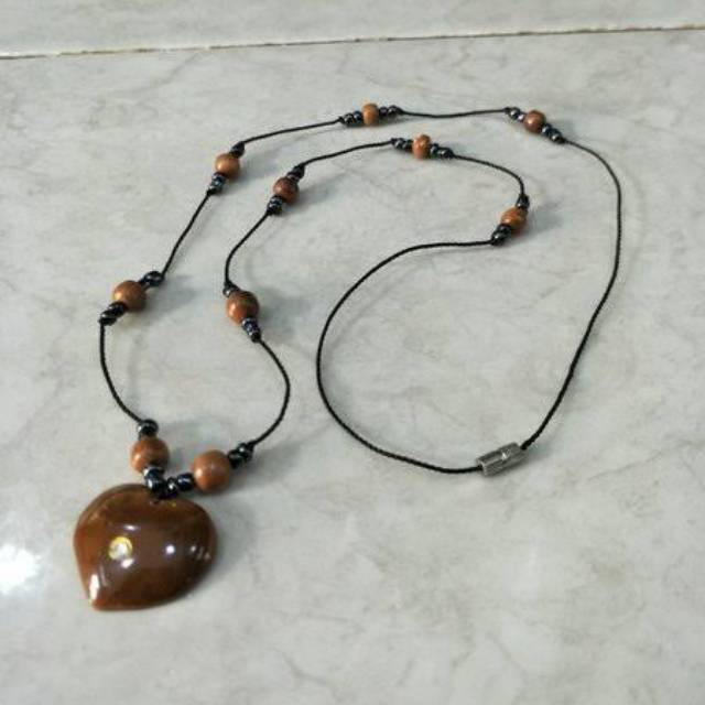 Kalung kokka coklat tali liontin love