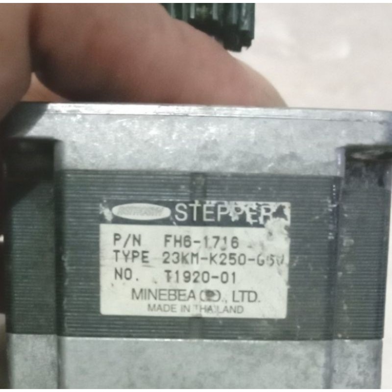 Motor Steper Nema 23 Hibrid Unipolar-Bipolar 23Km-K250-G6V