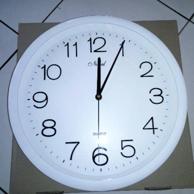 Jam Dinding Nobel Besar/Jam Dinding Nobel Laris