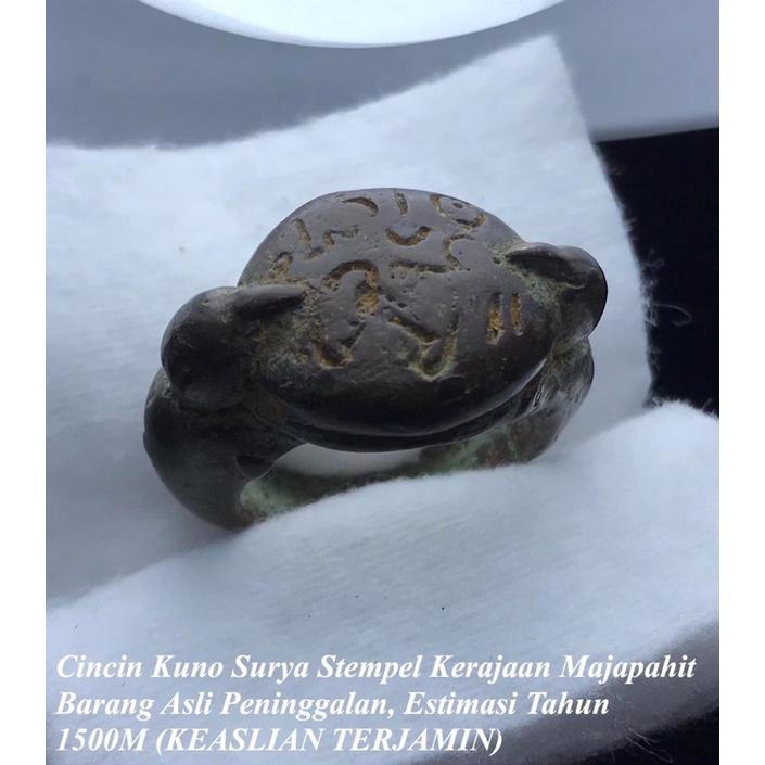 Cincin Kuno Surya Lambang Stempel Kerajaan Majapahit 1500M Asli
