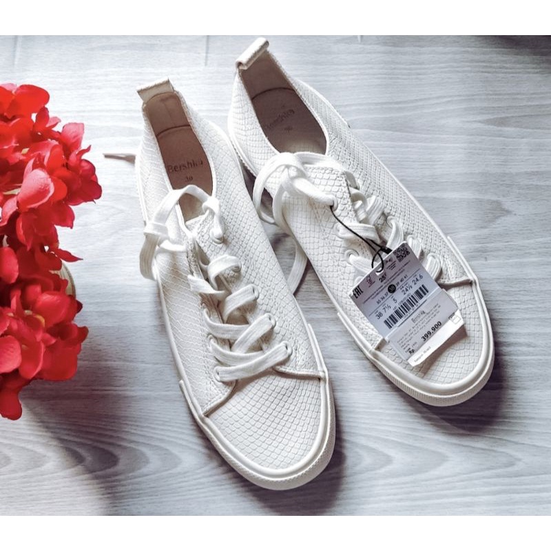 SEPATU BERSHKA ORIGINAL