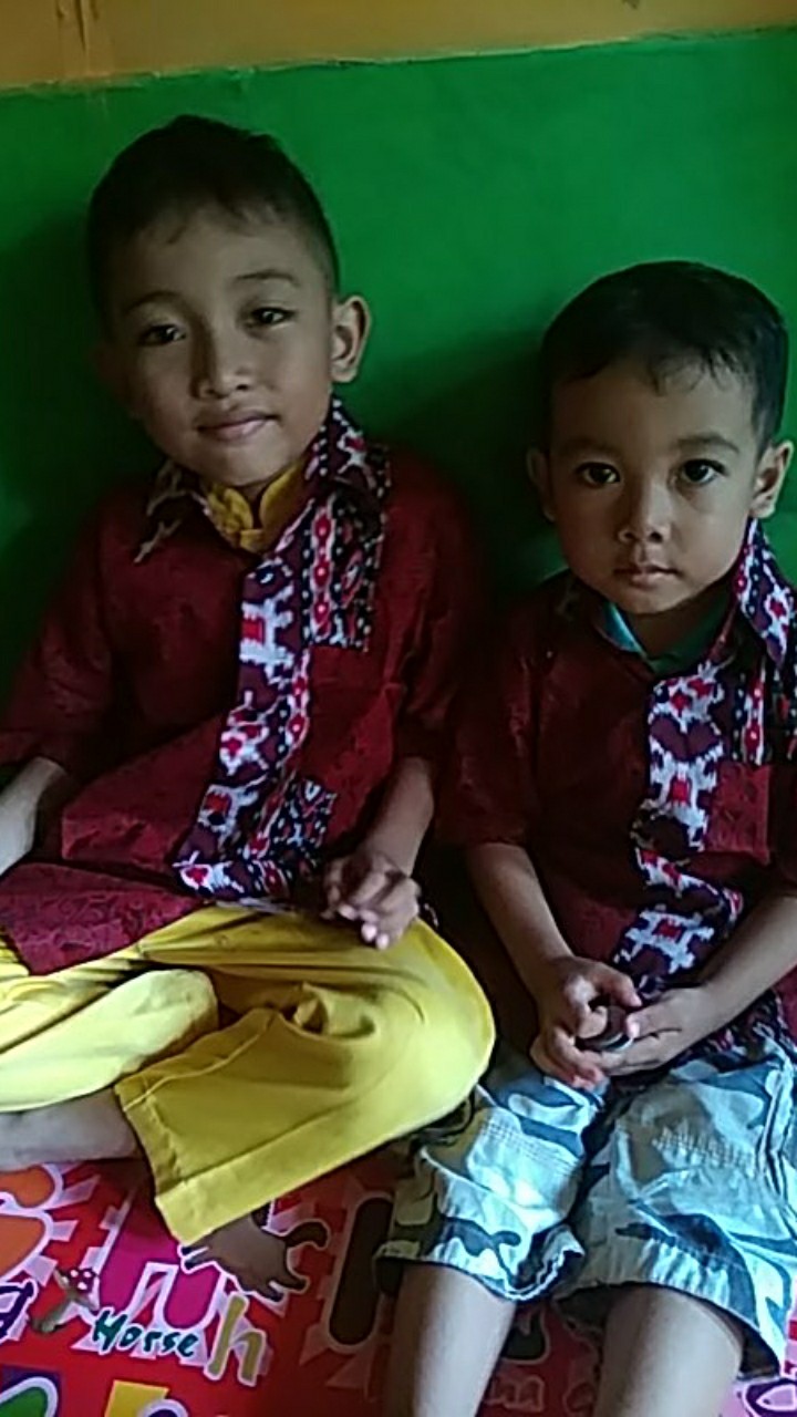 Batik Couple Keluarga Sania Ruffle Ori Ndoro Jowi Dnt Mega Mendung Abang