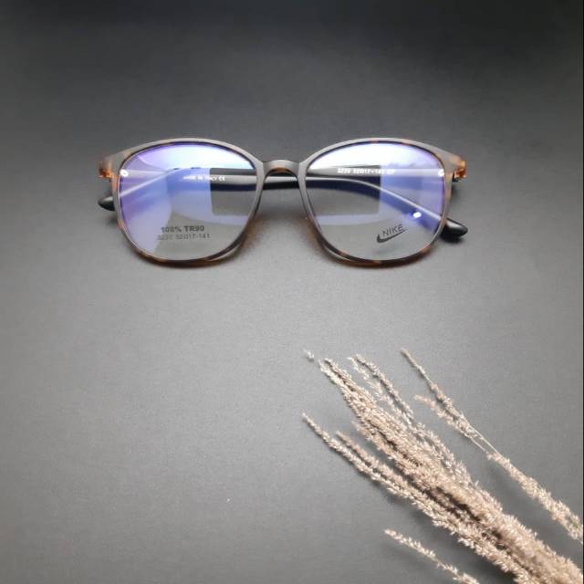 Kacamata lensa photocromic mins/plus/cylinder