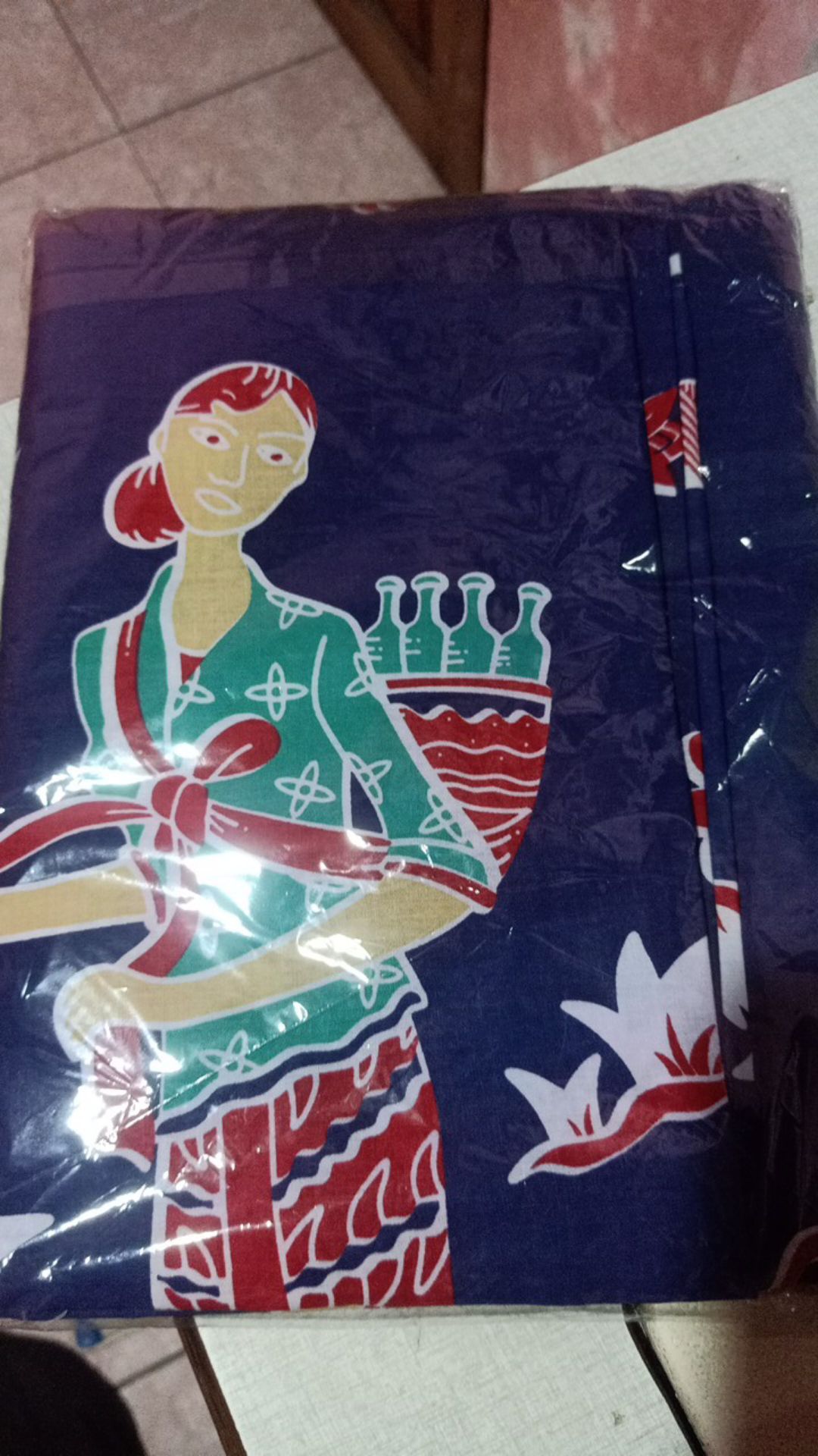 Kain Batik Solo Mbok Jamu Kode D9