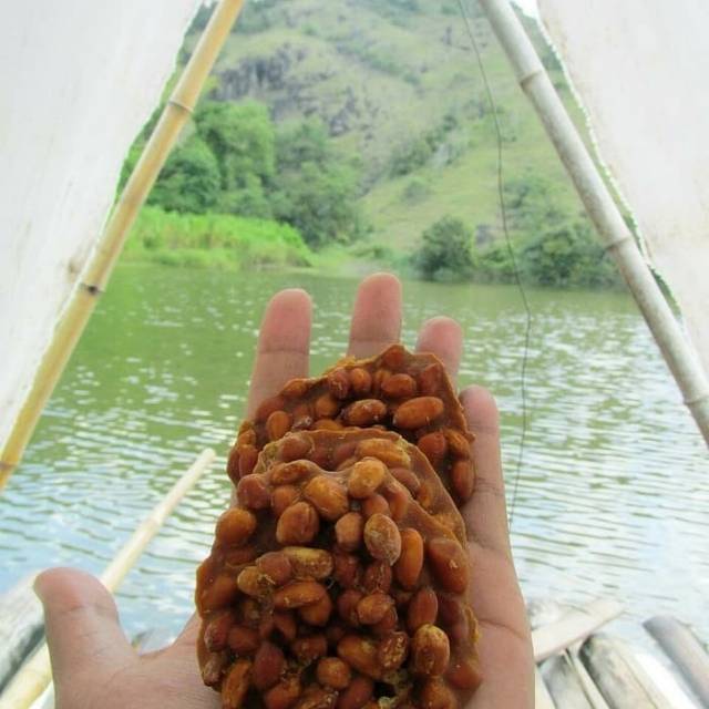 

Gula Kacang Besar / Pack / 500gr (Manis / Jahe)