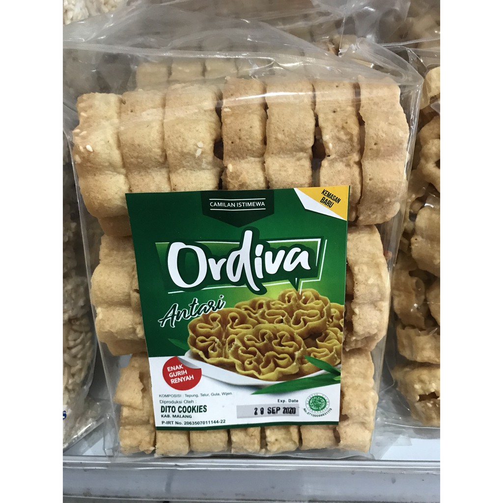 

Antari Dito Cookies/ Kembang Goyang / Kembang Goyang Besar / kembang goyang mini / snack tradisional