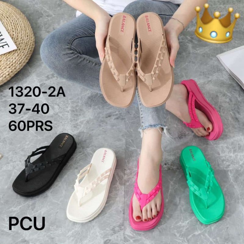 Sandal Jepit Wanita Model Rockstud/Sandal Jepit Wanita Valentino/Sandal Jepit Wanita Jelly Karet/Sandal Jepit Wanita Terbaru/Sandal Jepit Wanita Kekinian/Sandal Jepit Wanita Jelly Karet Terlaris/Sandal Jepit Wanita Tali Duri/Sandal Jepit Wanita Non Slip