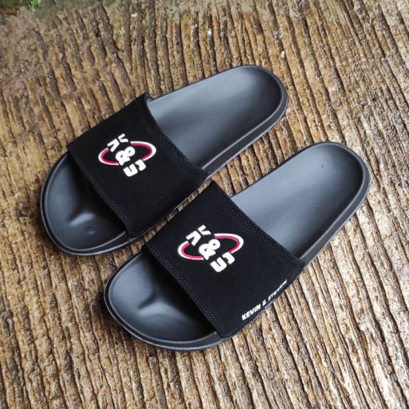 Sandal Slide Slip on Anti Licin Ringan Lentur Dan Kuat