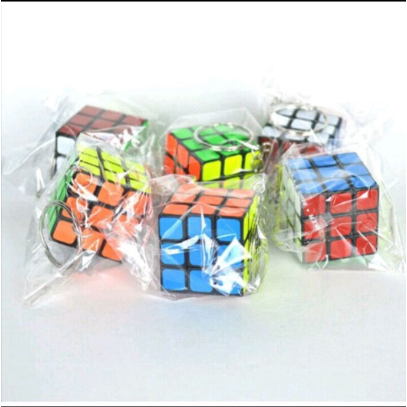 Gantungan kunci rubik 3cm