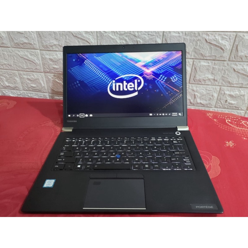 Laptop Toshiba Portege Touchscreen X30E - Core i7 Gen 8 - 16GB - 256GB - FULL HD
