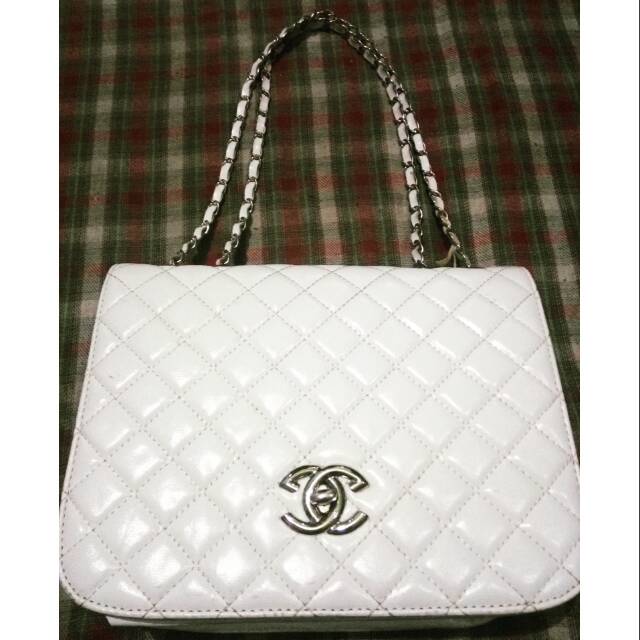Preloved tas channel lokal