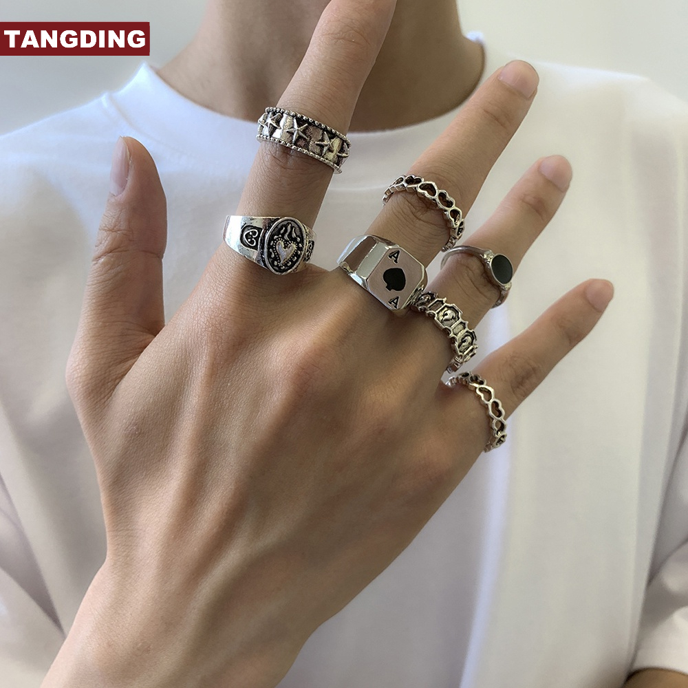 【COD Tangding】7pcs / set Cincin Warna Hitam Silver Gaya Retro Vintage Punk Untuk Wanita