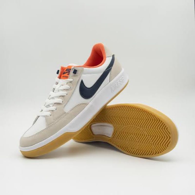 Nike SB adversary PRM skate shoes-white 