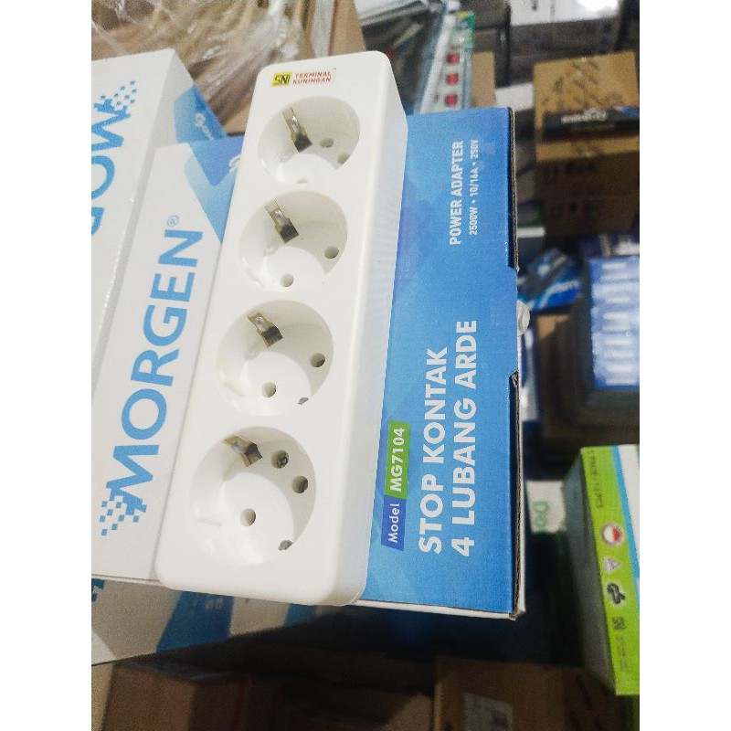 stop kontak 4 lubang
