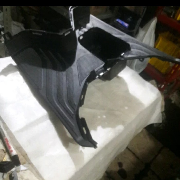 pijakan kaki dasbor bawah dek bawah new vario 150 vario 125 2018 orisinil