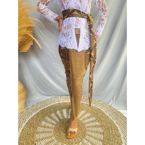 Kebaya Bali By Ani Kain Batik Halus Lembaran + Selendang