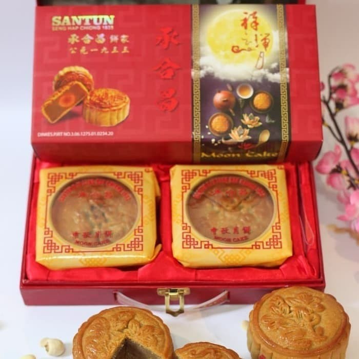 

Kue Bulan Santun/Seng Hap Chiong Tausa Hitam Telur 1- Mooncake isi 2