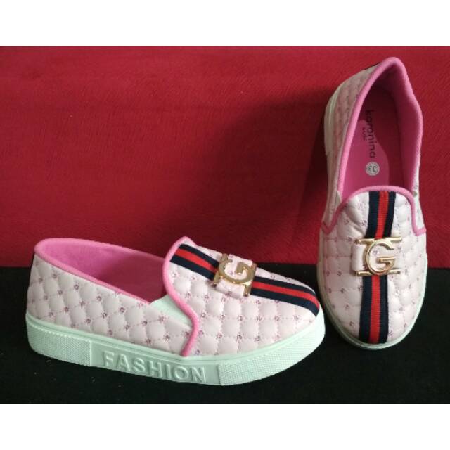 Sepatu Fashion Slip on G pink