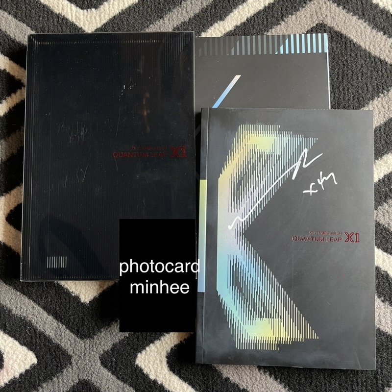 X1 CHO SEUNGYOUN WOODZ QUANTUM LEAP MWAVE SIGNED ALBUM + MINHEE PHOTOCARD