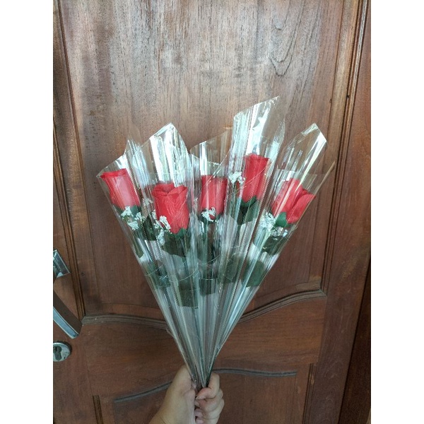 BUNGA ARTIFICIAL