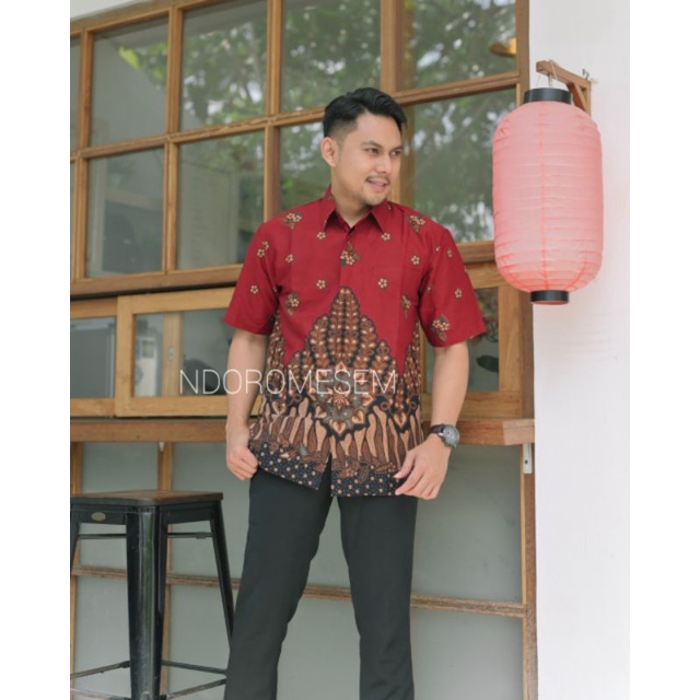 batik kangen merah ndoromesem katun halus furing lengan pendek