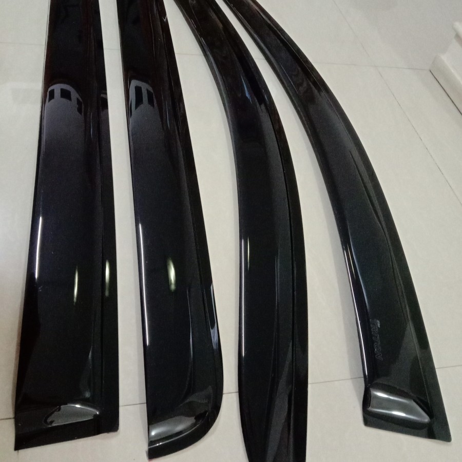 Talang Air Mobil Slim Xenia 2004-2011/ Slim Side Visor Xenia 2004-2011