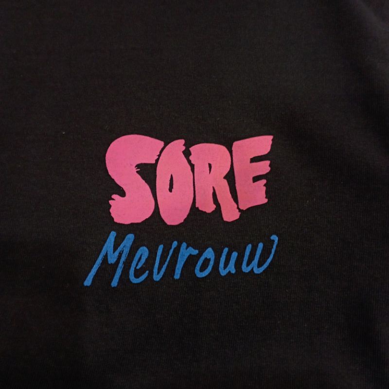 Tshirt SORE - MEVROUW (BLACK)